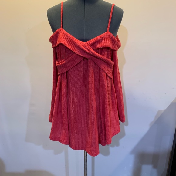 Coral off the shoulder sweater with spaghetti straps - Picture 1 of 6